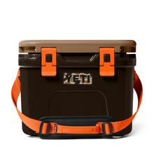 Roadie 15 Hard Cooler - Wetlands Camo